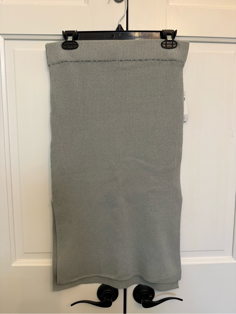 Abercrombie & Fitch Ribbed Pencil Skirt in Light Gray
